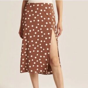15. [Abercrombie & Fitch] Rust Orange White Polka Dot Midi Skirt